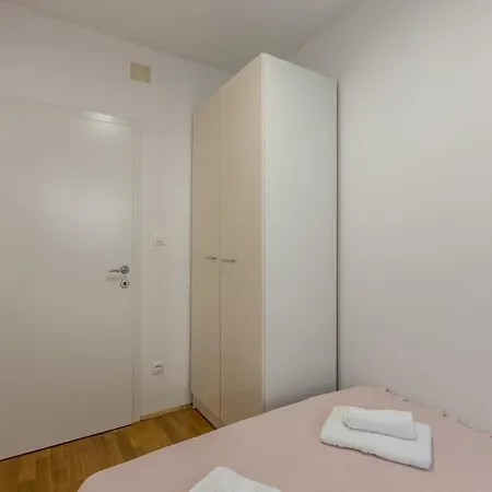 Apartment Madrugada