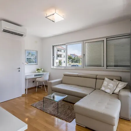 Madrugada Apartman Stari Grad