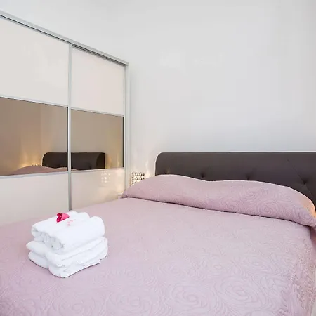 Madrugada Apartment *